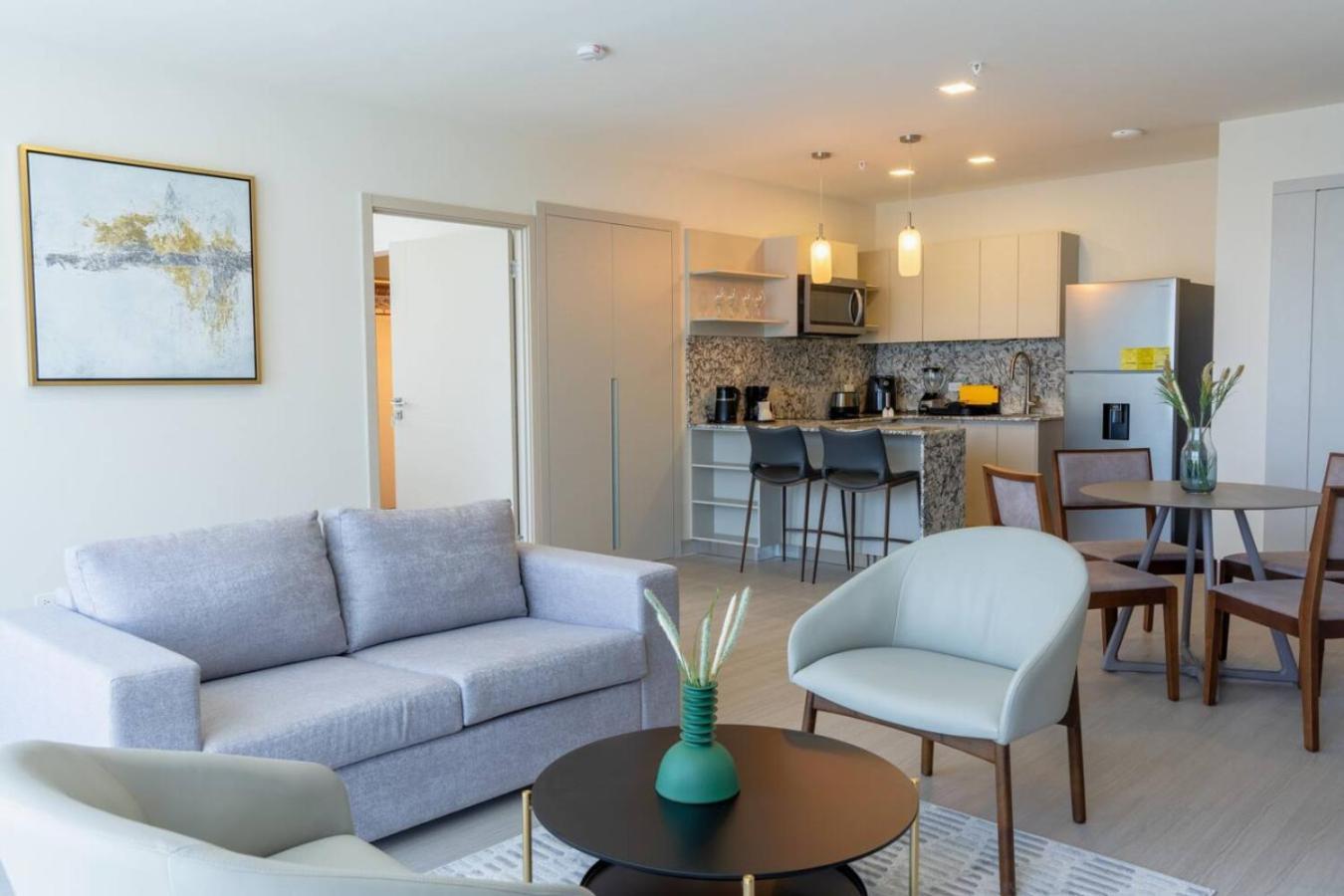 Deluxe Condo Suite 1BR with Ocean and Park View Holiday home *